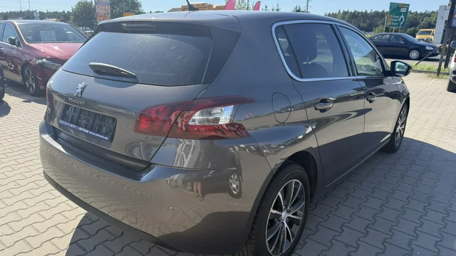 PEUGEOT 308 -
