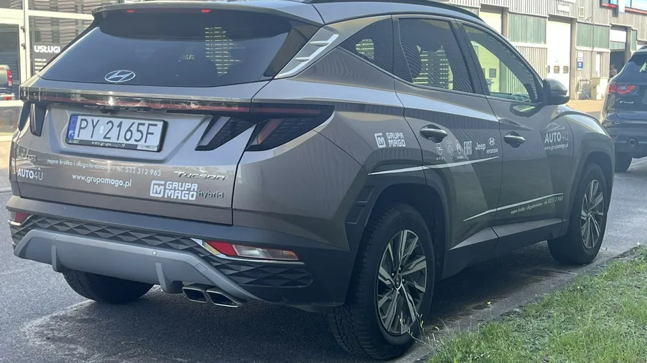 HYUNDAI Tucson -
