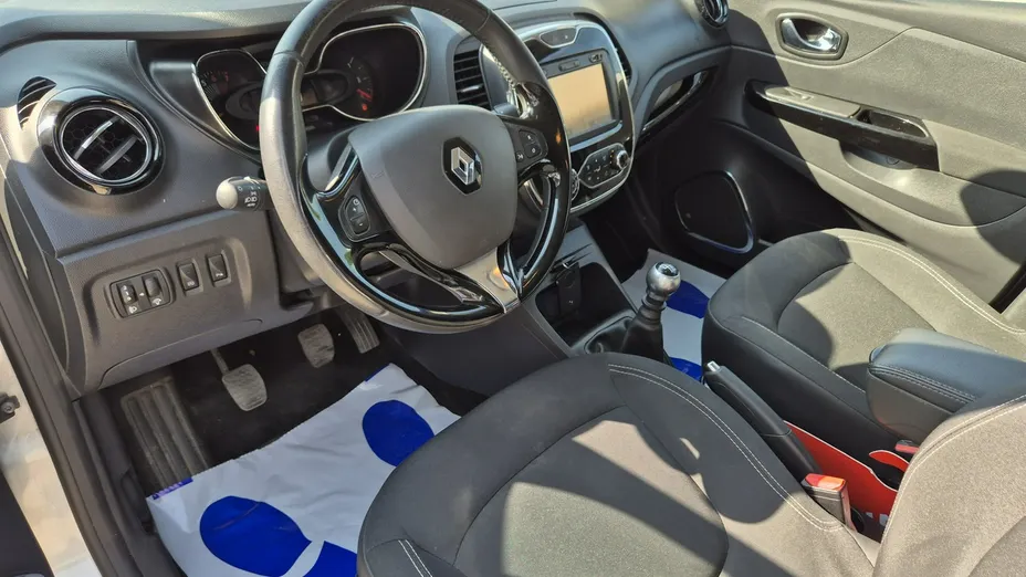 RENAULT Captur -