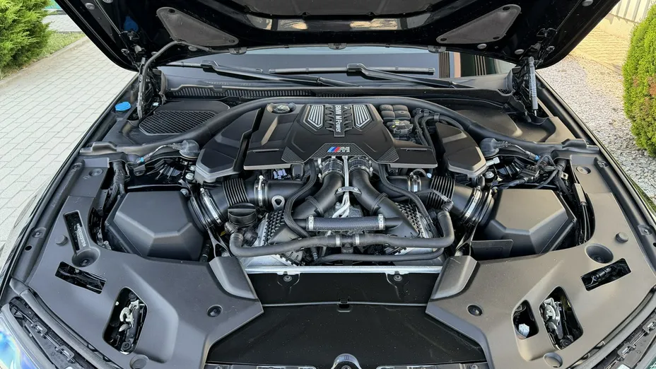 BMW M5 -