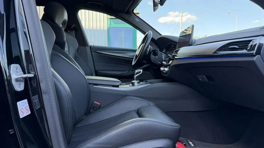 BMW M5 -