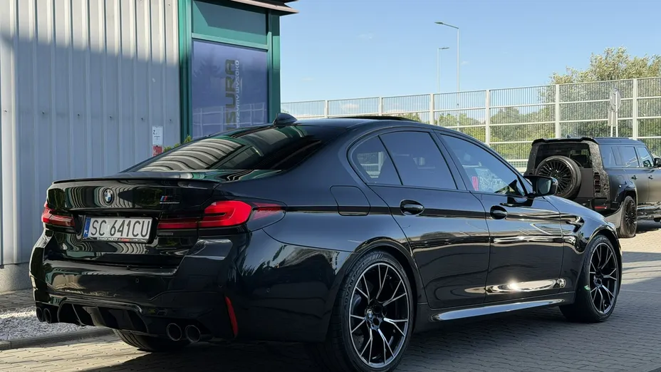 BMW M5 -