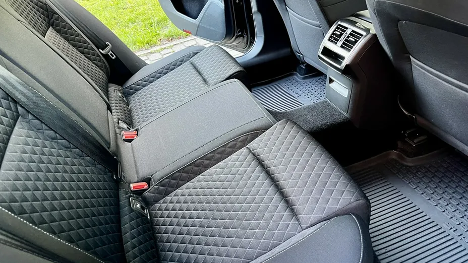 SKODA Superb -