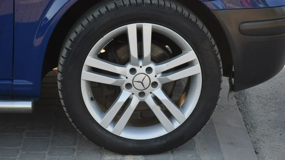 MERCEDES-BENZ Vito -
