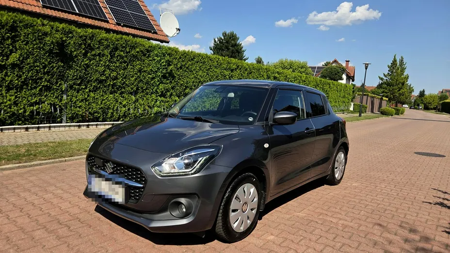 SUZUKI Swift -