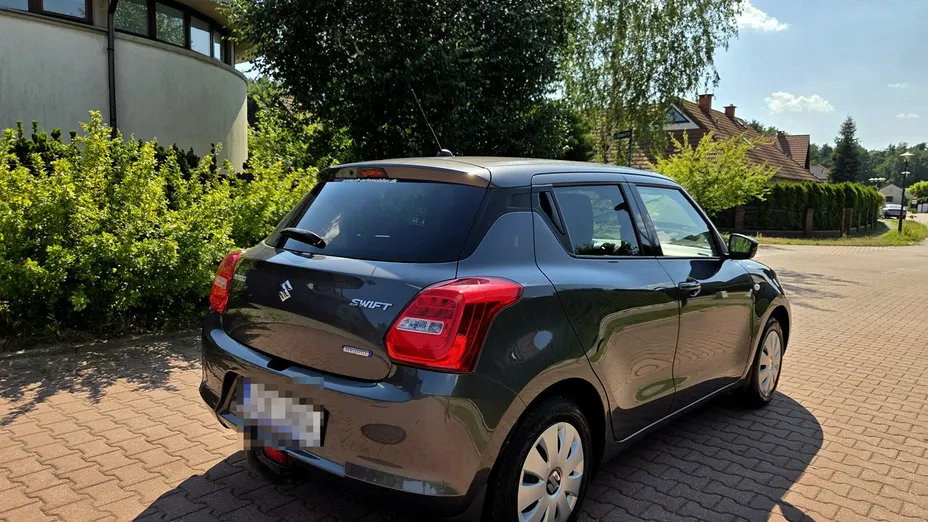 SUZUKI Swift -