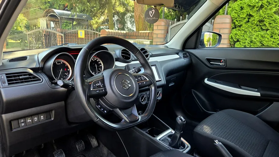 SUZUKI Swift -