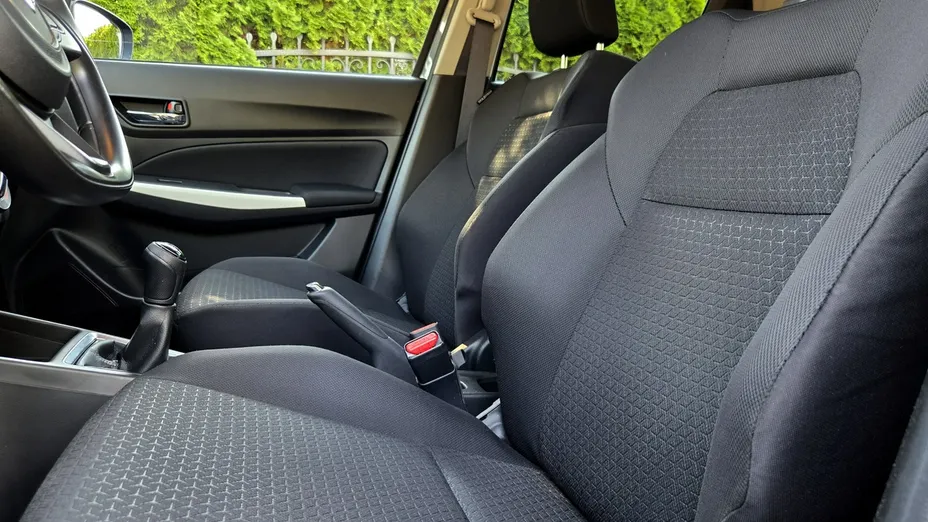 SUZUKI Swift -