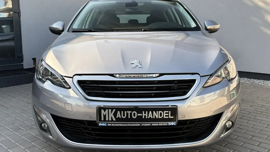 PEUGEOT 308 -
