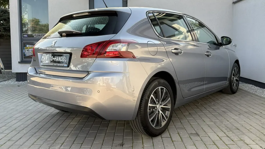 PEUGEOT 308 -