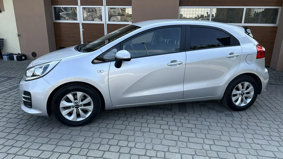 KIA Rio -