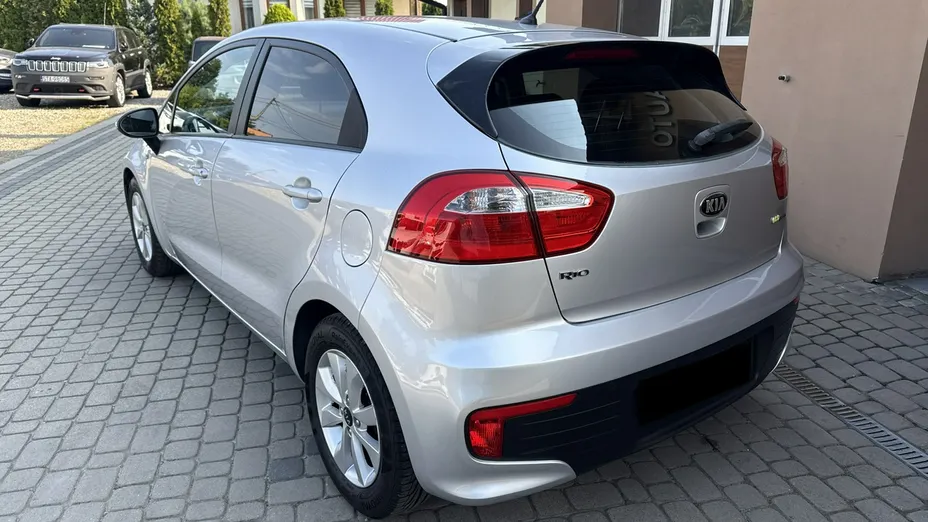 KIA Rio -