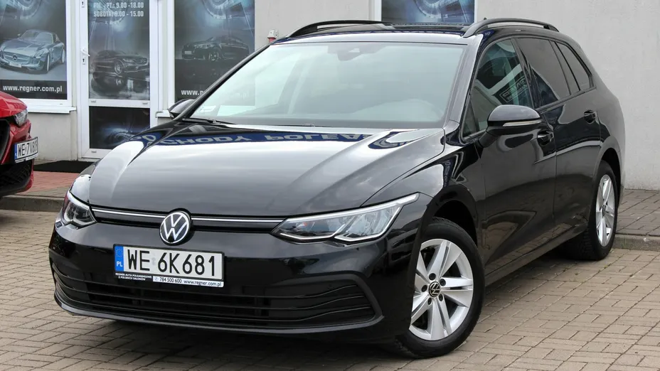 VOLKSWAGEN Golf -