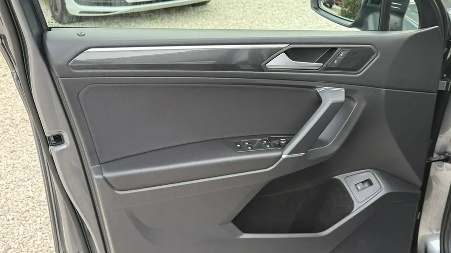 VOLKSWAGEN Tiguan Allspace -