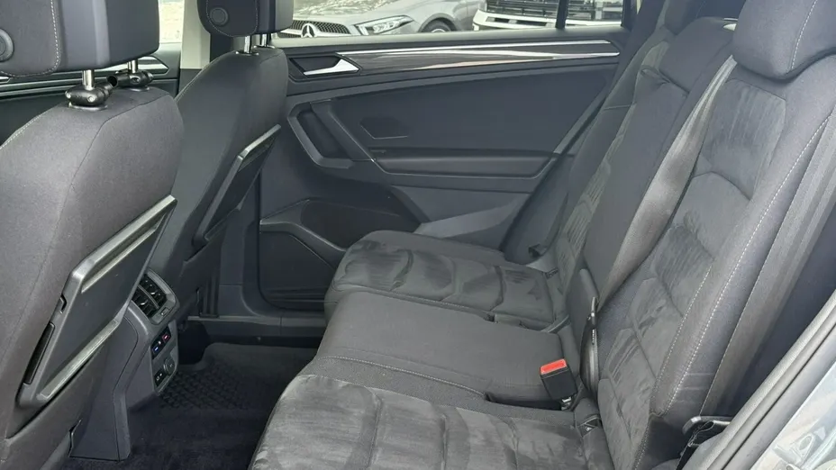 VOLKSWAGEN Tiguan Allspace -