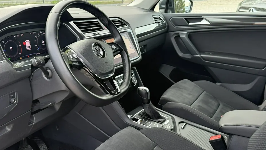 VOLKSWAGEN Tiguan Allspace -