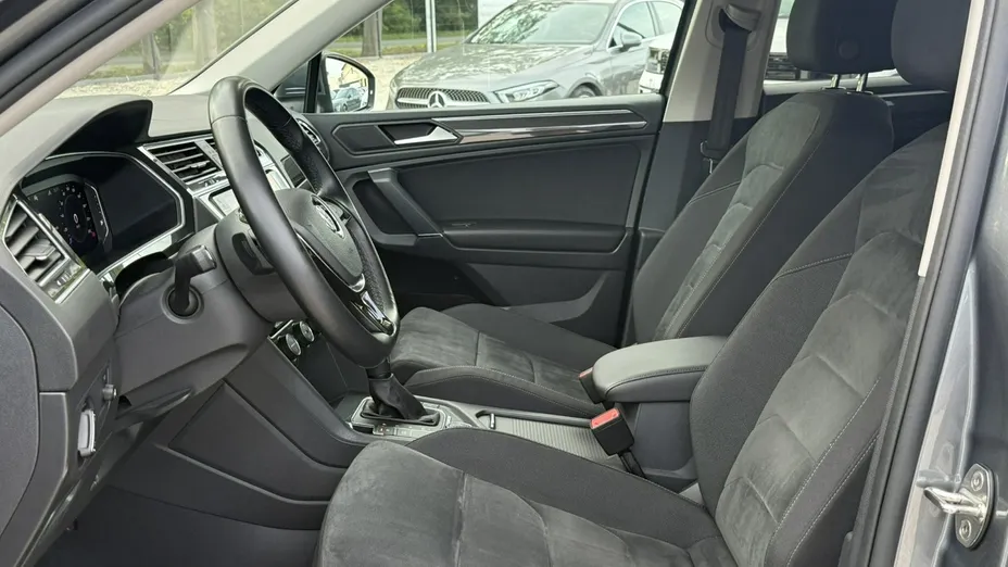 VOLKSWAGEN Tiguan Allspace -