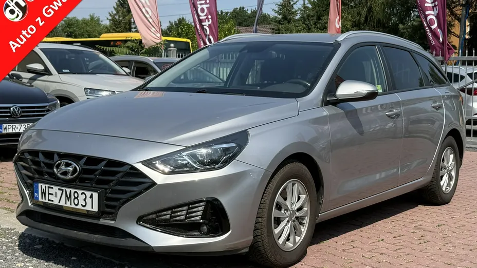 HYUNDAI i30 -