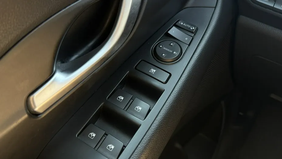 HYUNDAI i30 -