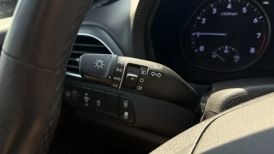 HYUNDAI i30 -
