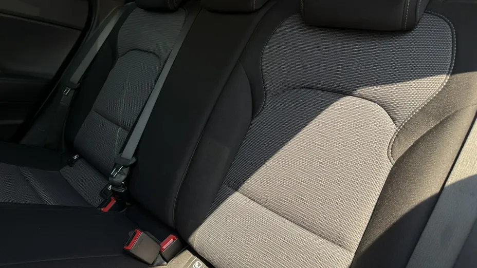 HYUNDAI i30 -