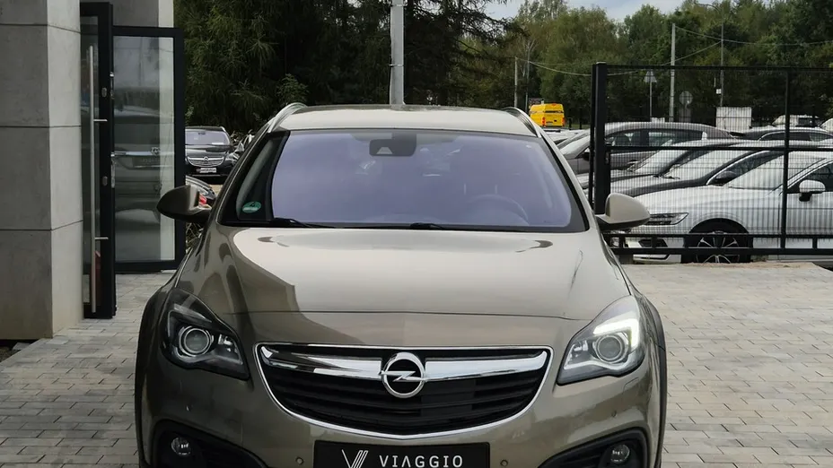 OPEL Insignia -