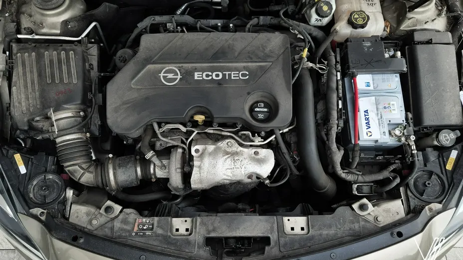 OPEL Insignia -