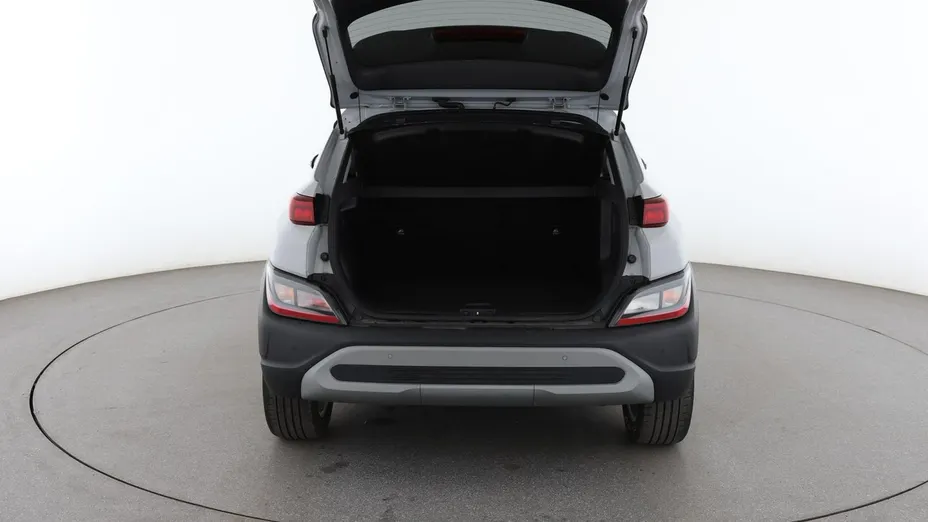 HYUNDAI Kona -