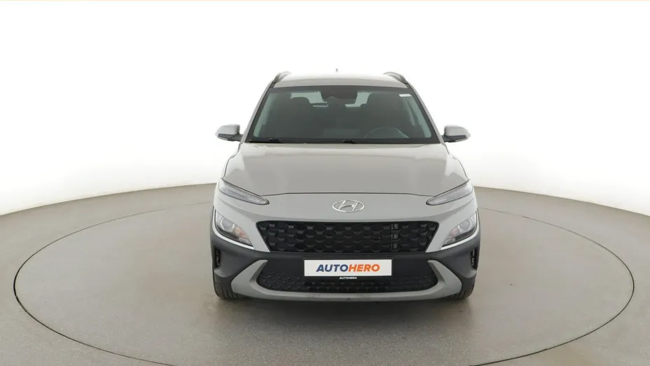 HYUNDAI Kona -