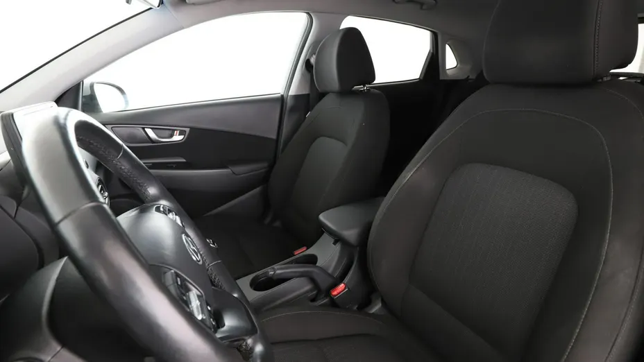HYUNDAI Kona -