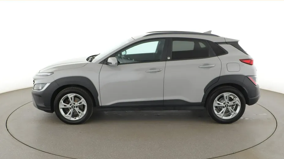 HYUNDAI Kona -