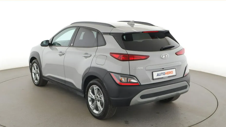 HYUNDAI Kona -