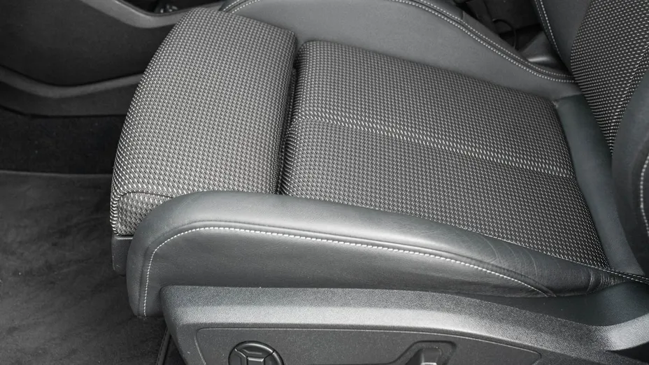 AUDI Q4 Sportback e-tron -
