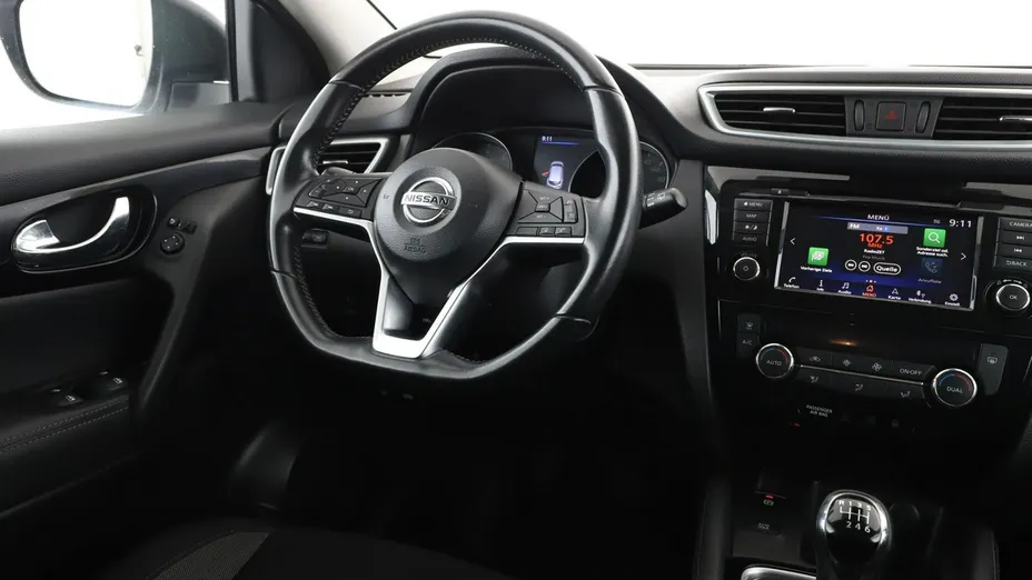 NISSAN Qashqai -