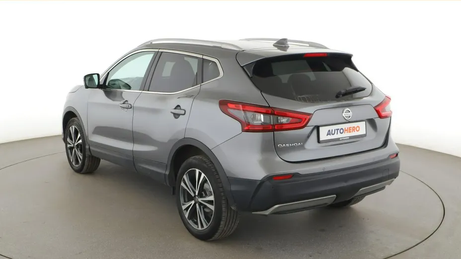 NISSAN Qashqai -
