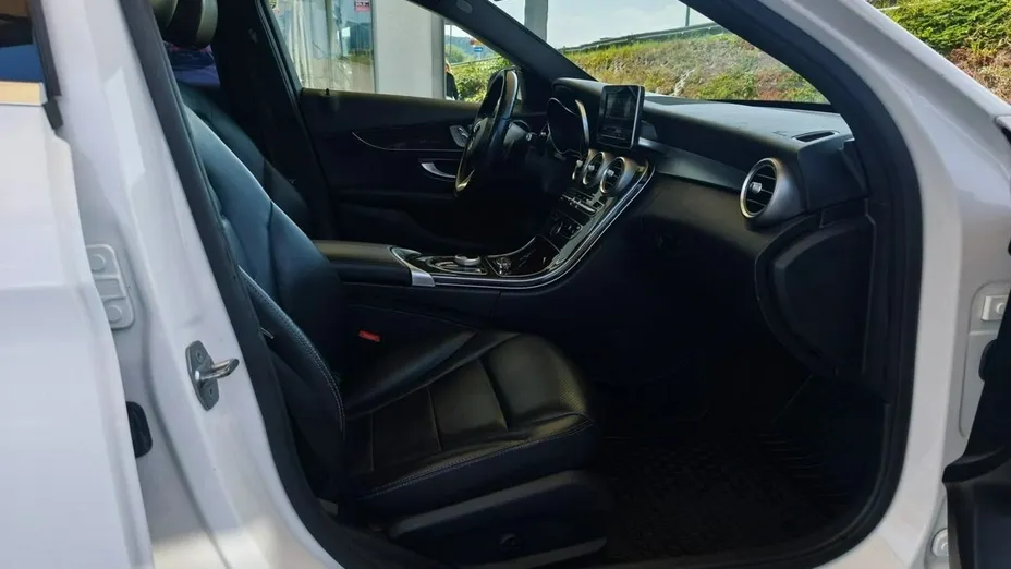 MERCEDES-BENZ C Klasa -