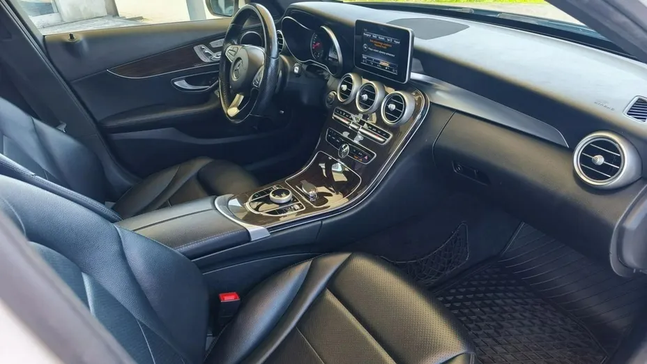 MERCEDES-BENZ C Klasa -