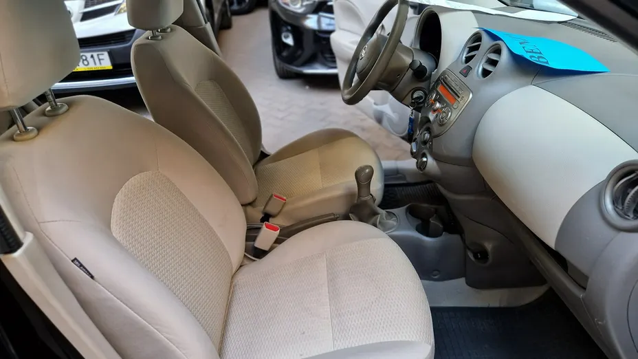 NISSAN Micra -