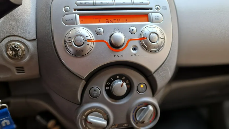 NISSAN Micra -