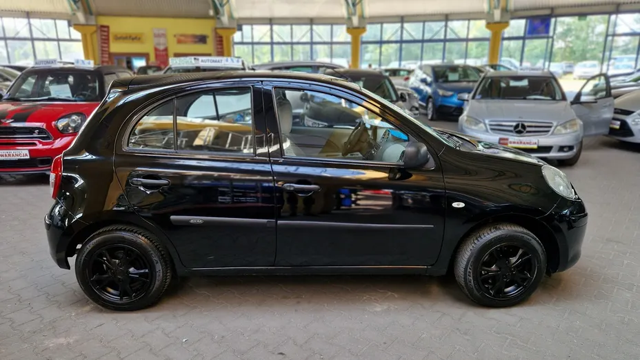NISSAN Micra -