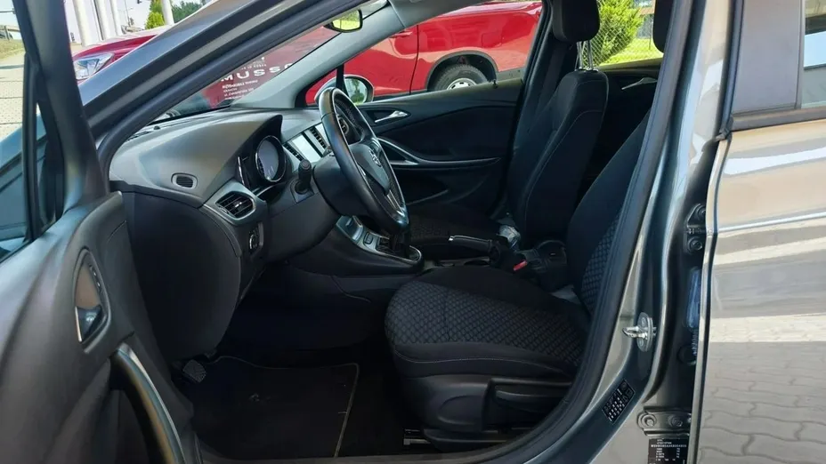 OPEL Astra -