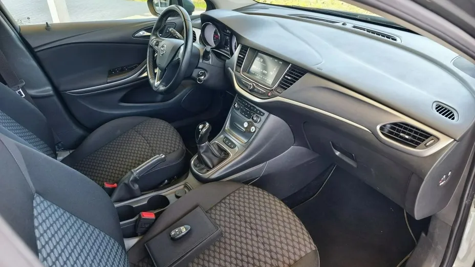 OPEL Astra -