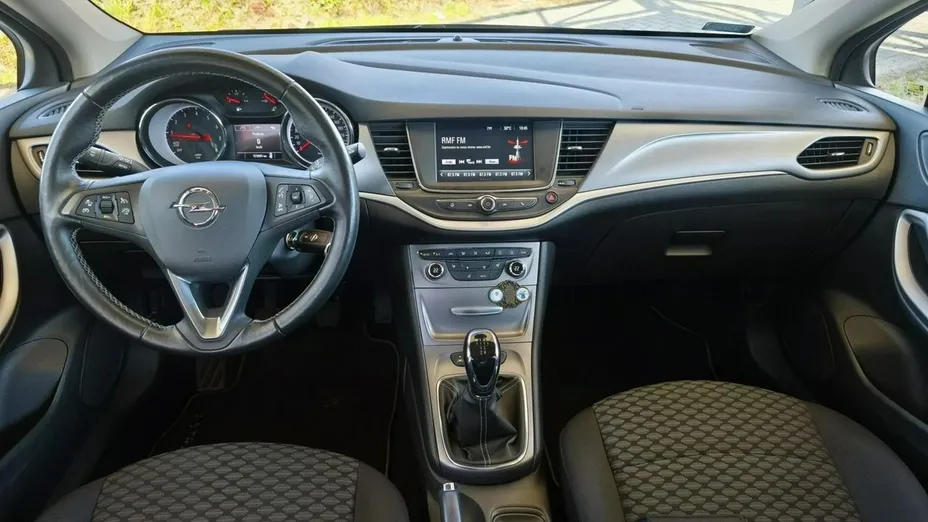 OPEL Astra -