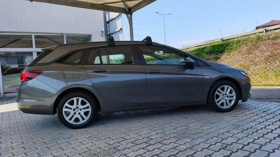 OPEL Astra -