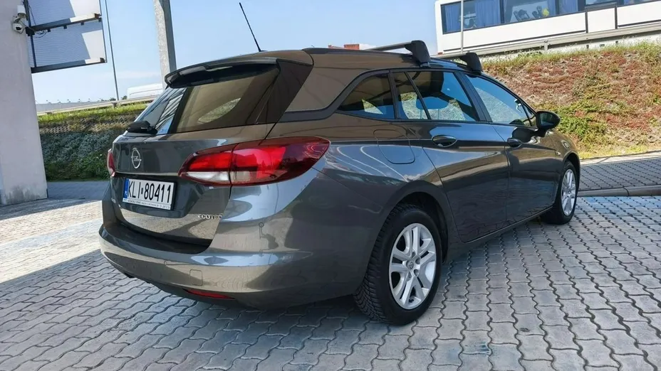 OPEL Astra -