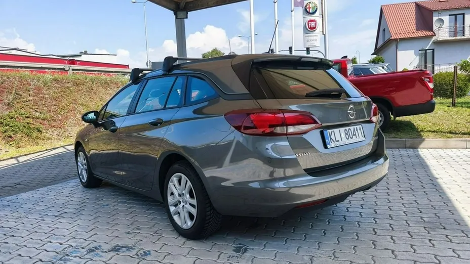 OPEL Astra -