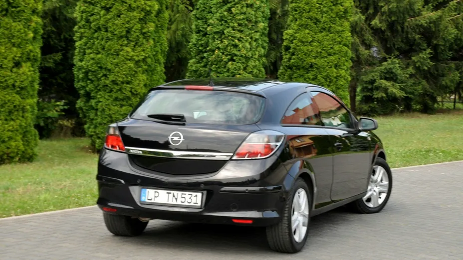 OPEL Astra -