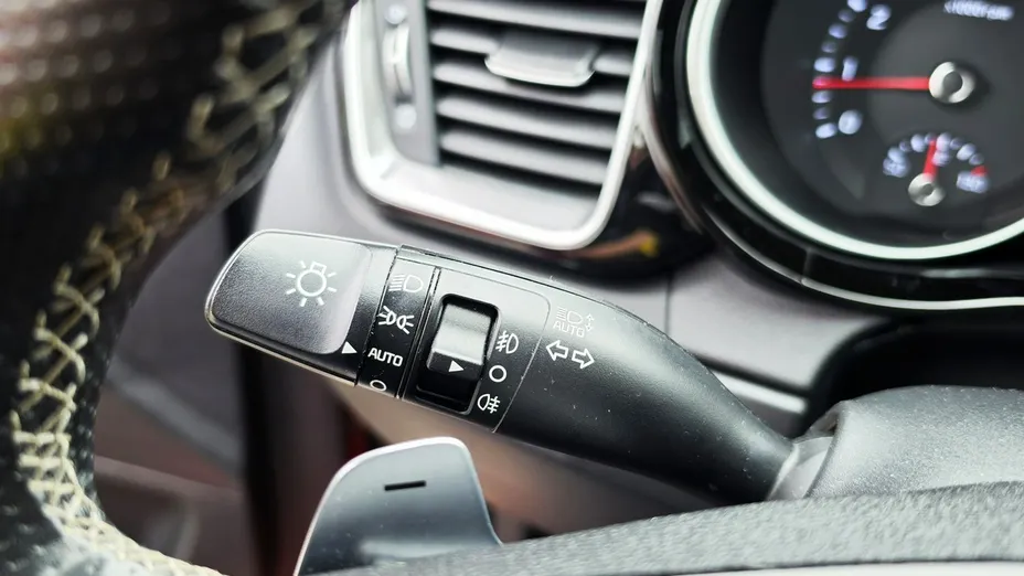 KIA ProCeed -