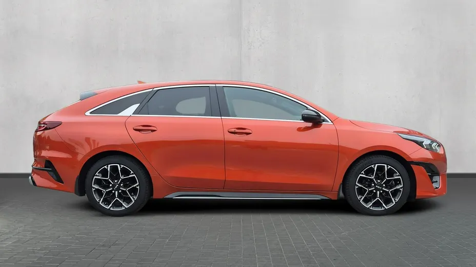 KIA ProCeed -