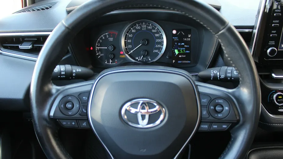 TOYOTA Corolla -